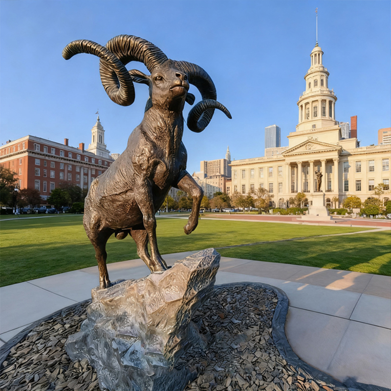 تمثال كبش برونزي كبير القرن – ديكور حديقة خارجية